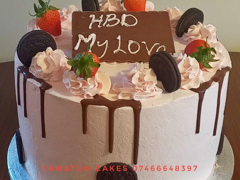 Tam& Tun cakes