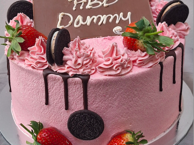 Tam& Tun cakes